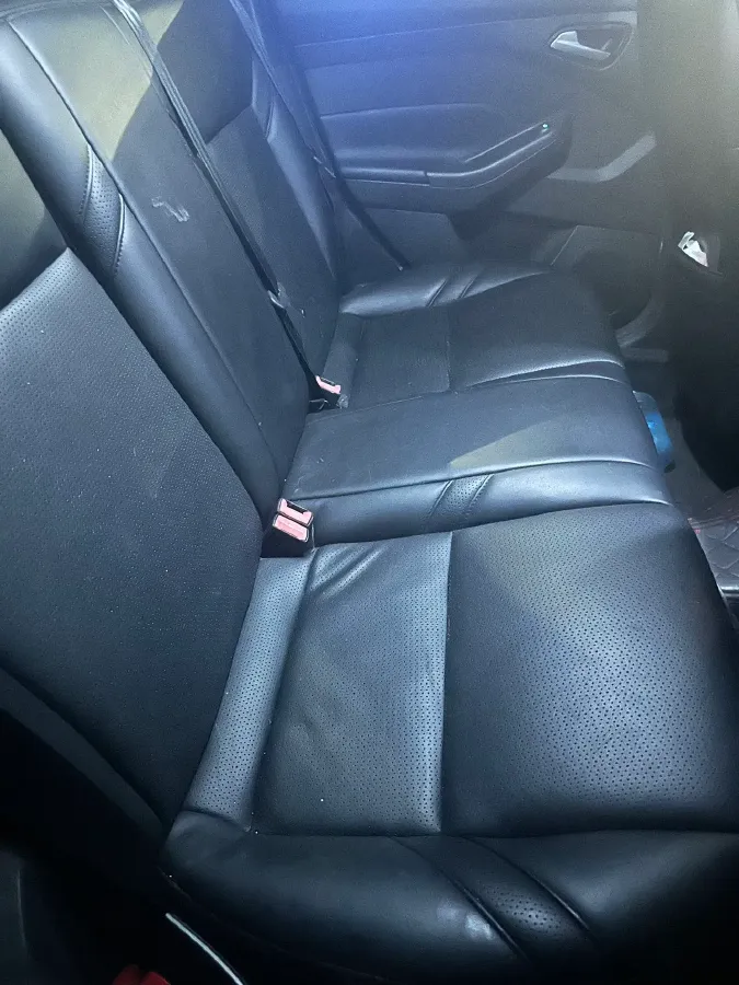 2015 Ford Focus 1.6L 125HP L4 6DCT,autocango,china used car exporter,china ev exporter,chinese used car exporter,chinese used ev exporter