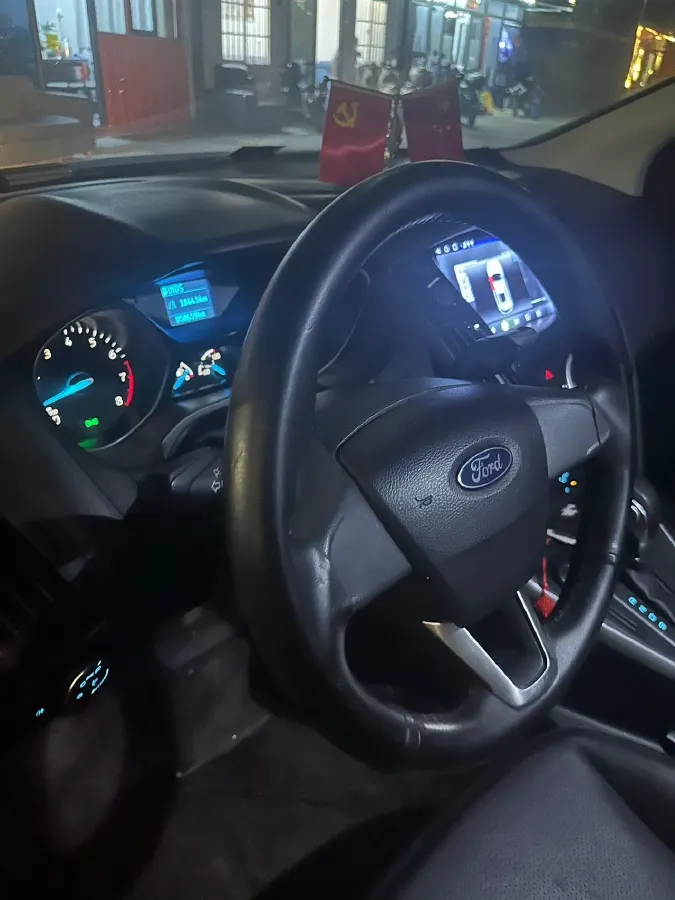 2015 Ford Focus 1.6L 125HP L4 6DCT,autocango,china used car exporter,china ev exporter,chinese used car exporter,chinese used ev exporter