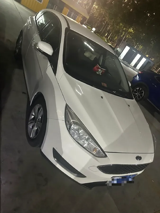 2015 Ford Focus 1.6L 125HP L4 6DCT,autocango,china used car exporter,china ev exporter,chinese used car exporter,chinese used ev exporter