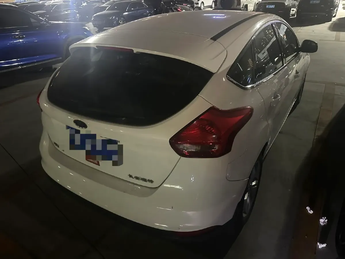 2015 Ford Focus 1.6L 125HP L4 6DCT,autocango,china used car exporter,china ev exporter,chinese used car exporter,chinese used ev exporter