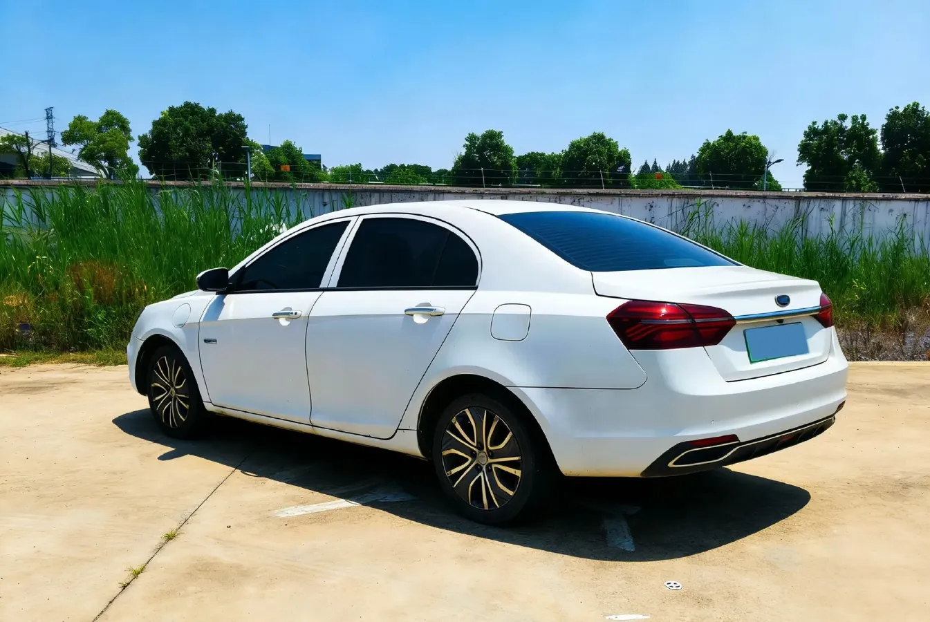 2018 Geely Emgrand BEV 52KWH,autocango,china used car exporter,china ev exporter,chinese used car exporter,chinese used ev exporter