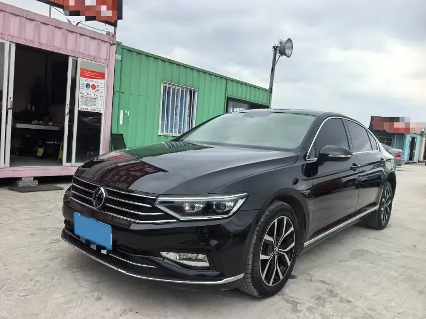 2020 Volkswagen Magotan 2.0T 186HP L4 7DCT,autocango,china used car exporter,china ev exporter,chinese used car exporter,chinese used ev exporter