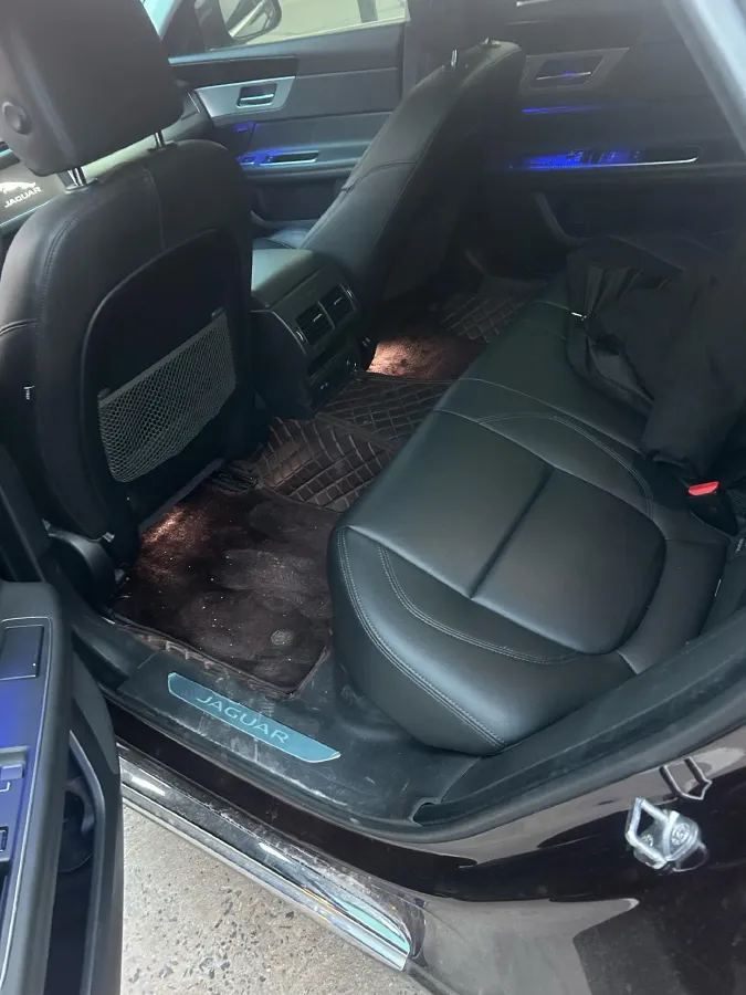 2020 Jaguar XFL 2.0T 200HP L4 8AT,autocango,china used car exporter,china ev exporter,chinese used car exporter,chinese used ev exporter