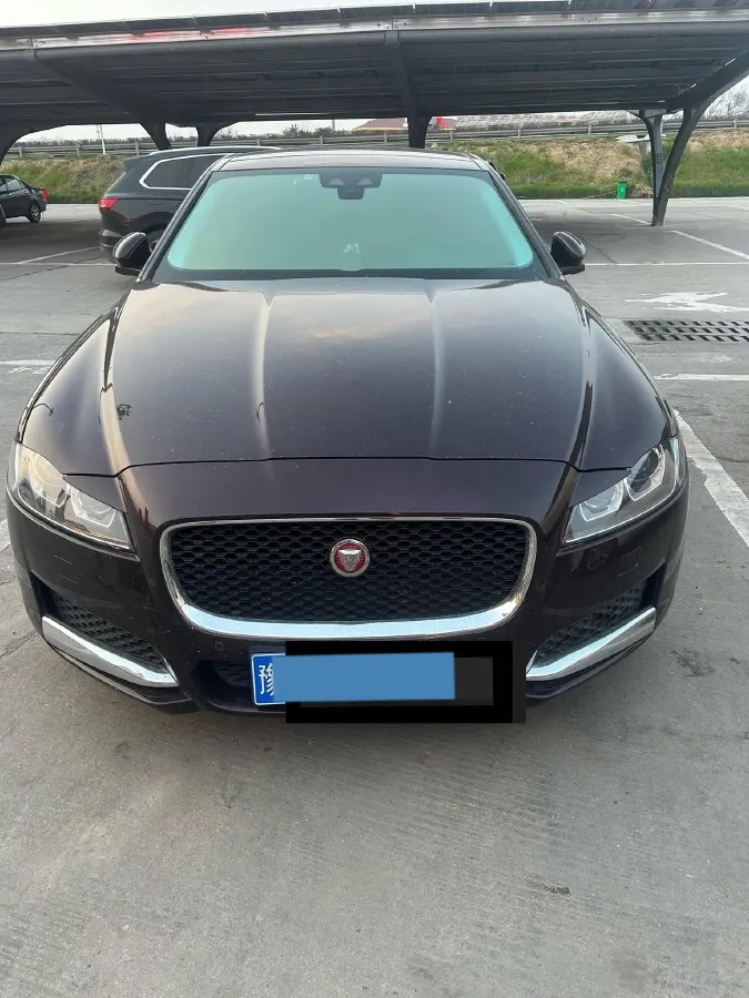 2020 Jaguar XFL 2.0T 200HP L4 8AT,autocango,china used car exporter,china ev exporter,chinese used car exporter,chinese used ev exporter