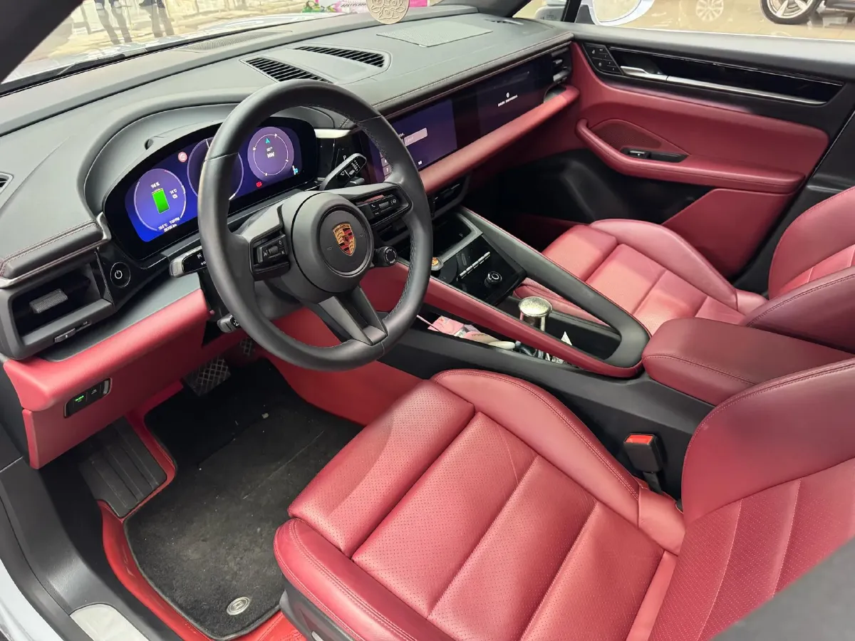 2024 Porsche Macan All-Electric BEV 100KWH,autocango,china used car exporter,china ev exporter,chinese used car exporter,chinese used ev exporter