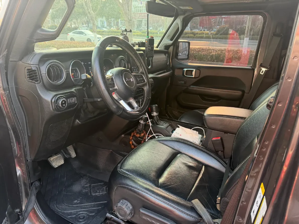 2019 Jeep Wrangler 2.0T 266HP L4 8AT,autocango,china used car exporter,china ev exporter,chinese used car exporter,chinese used ev exporter