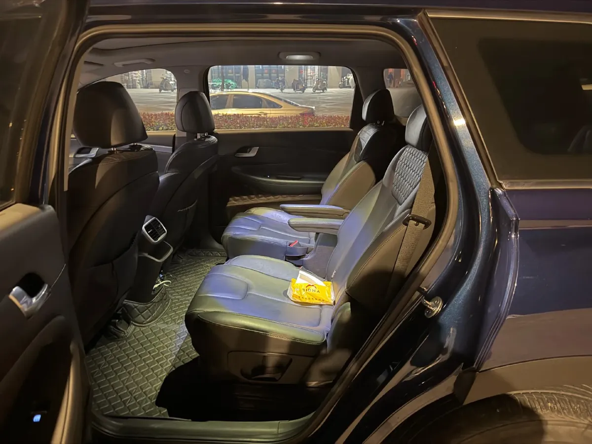 2019 Hyundai Santafe 2.0T 240HP L4 8AT,autocango,china used car exporter,china ev exporter,chinese used car exporter,chinese used ev exporter