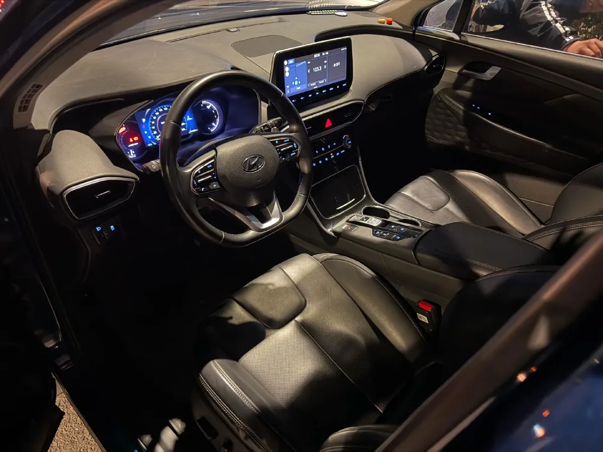 2019 Hyundai Santafe 2.0T 240HP L4 8AT,autocango,china used car exporter,china ev exporter,chinese used car exporter,chinese used ev exporter