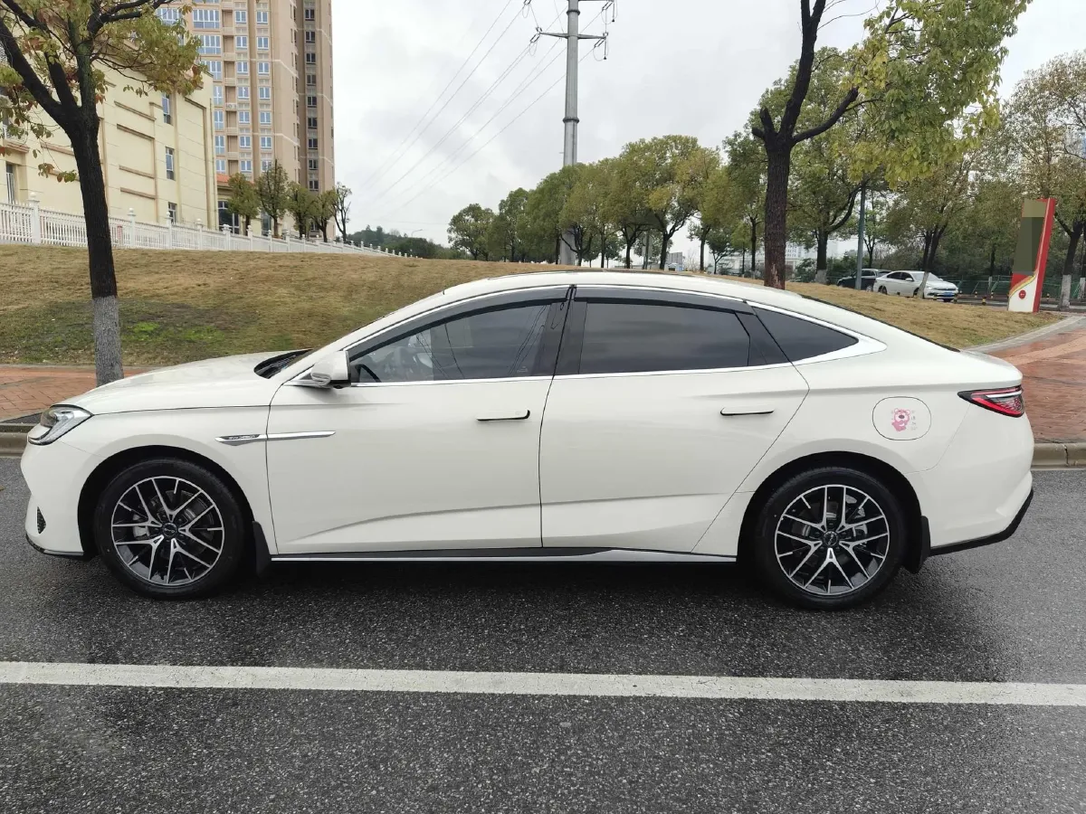 2025 BYD Seal07 DM-i 1.5L 101HP L4 E-CVT PHEV 17.6KWH,autocango,china used car exporter,china ev exporter,chinese used car exporter,chinese used ev exporter