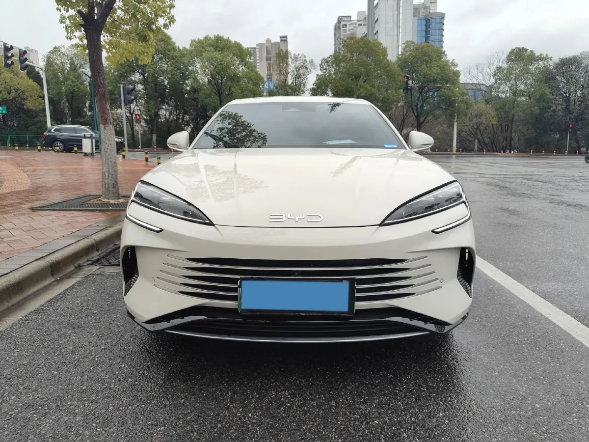 2025 BYD Seal07 DM-i 1.5L 101HP L4 E-CVT PHEV 17.6KWH,autocango,china used car exporter,china ev exporter,chinese used car exporter,chinese used ev exporter