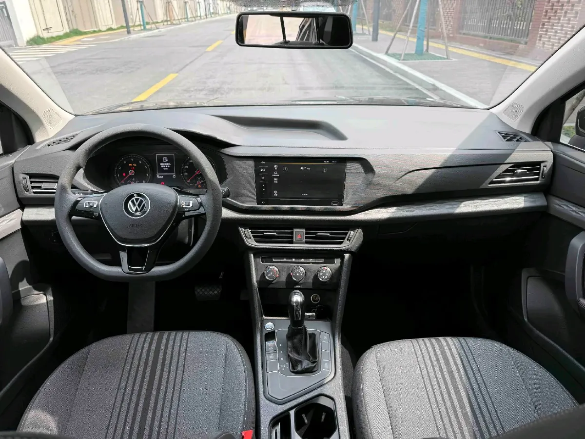 2021 Volkswagen Tharu 1.4T 150HP L4 7DCT,autocango,china used car exporter,china ev exporter,chinese used car exporter,chinese used ev exporter