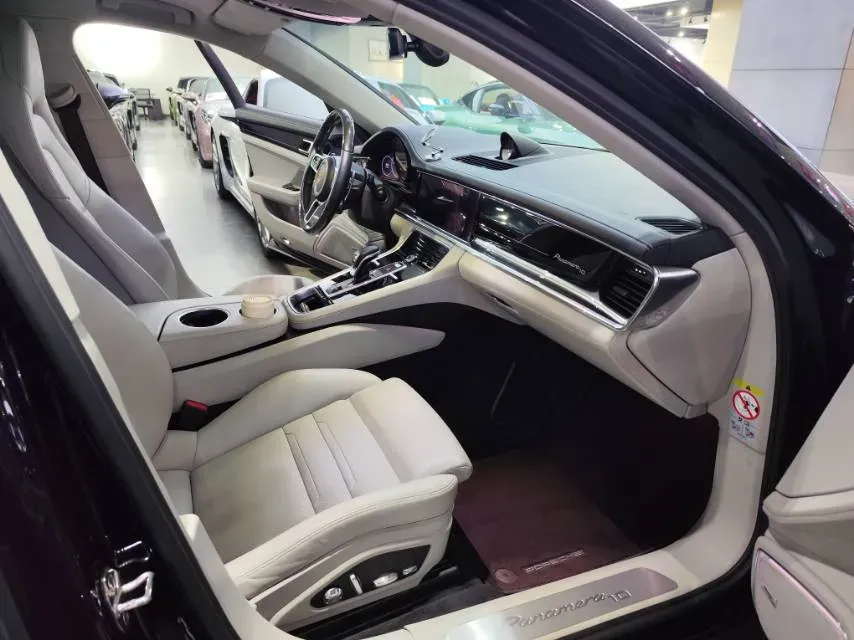 2019 Porsche Panamera 2.9T 330HP V6 8DCT,autocango,china used car exporter,china ev exporter,chinese used car exporter,chinese used ev exporter