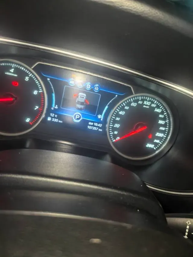 2020 HongQi H5 1.5T 169HP L4 7DCT,autocango,china used car exporter,china ev exporter,chinese used car exporter,chinese used ev exporter