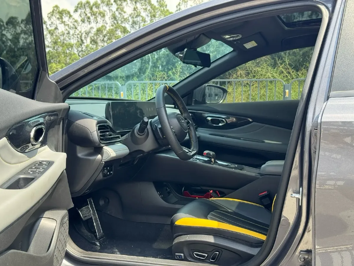 2021 GAC Trumpchi Empow 1.5T 177HP L4 7DCT,autocango,china used car exporter,china ev exporter,chinese used car exporter,chinese used ev exporter