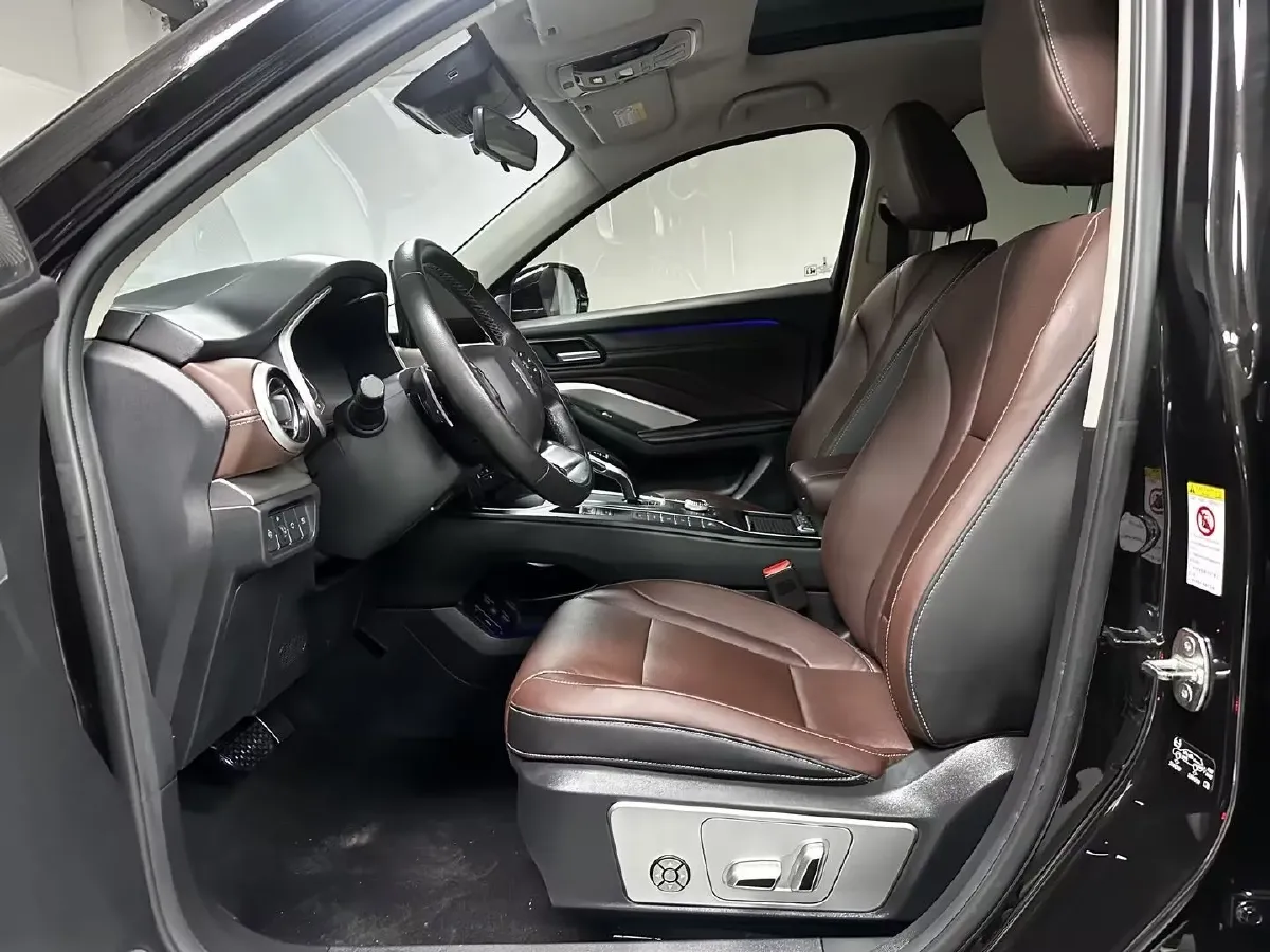 2020 WEY VV6 2.0T 227HP L4 7DCT,autocango,china used car exporter,china ev exporter,chinese used car exporter,chinese used ev exporter