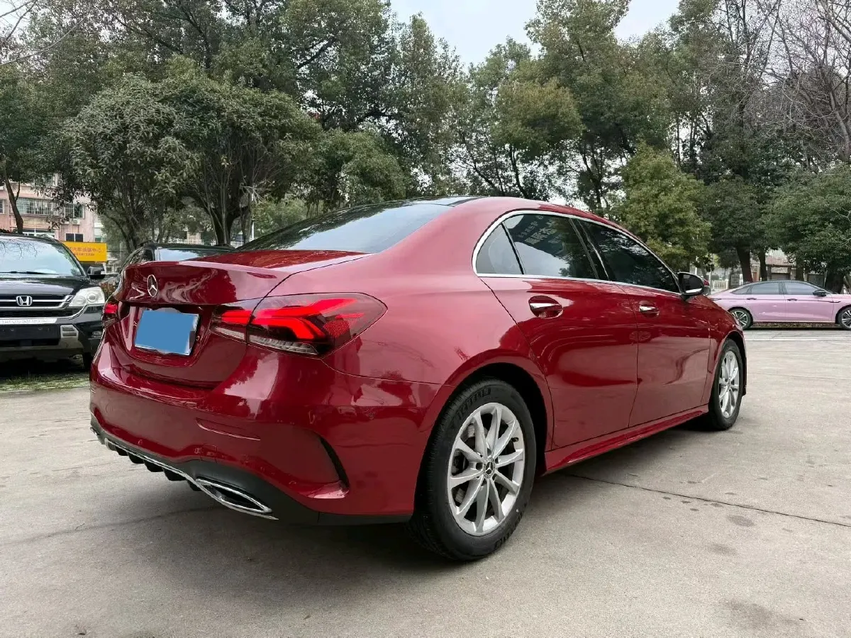 2020 Mercedes-Benz A Class 1.3T 163HP L4 7DCT,autocango,china used car exporter,china ev exporter,chinese used car exporter,chinese used ev exporter