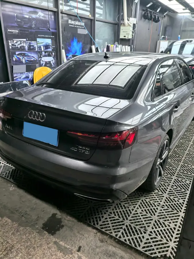 2023 Audi A4L 2.0T 190HP L4 7DCT,autocango,china used car exporter,china ev exporter,chinese used car exporter,chinese used ev exporter