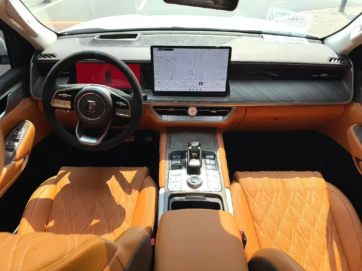 2023 Tank 500 2.0T 252HP L4 9AT PHEV 37.1KWH,autocango,china used car exporter,china ev exporter,chinese used car exporter,chinese used ev exporter