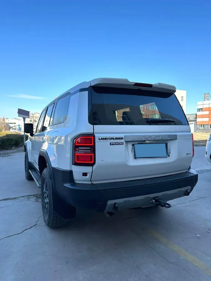 2025 Toyota Land Cruiser Prado 2.4T 282HP L4 8AT Hybrid 5.1KWH,autocango,china used car exporter,china ev exporter,chinese used car exporter,chinese used ev exporter