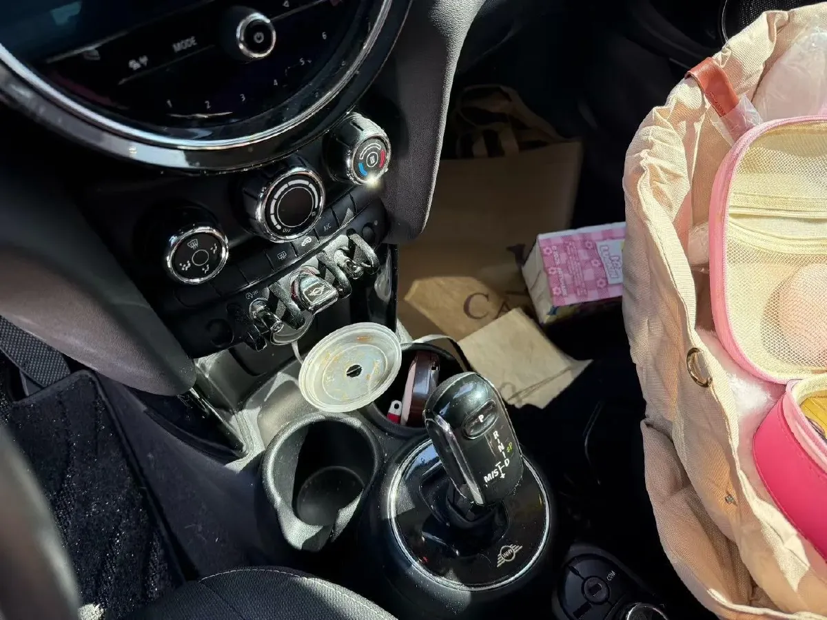 2018 ChangAn CS75 1.5T 156HP L4 PHEV 12.96KWH,autocango,china used car exporter,china ev exporter,chinese used car exporter,chinese used ev exporter