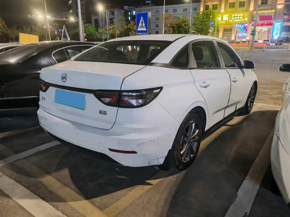 2021 Weltmeister E.5 BEV 49.92KWH,autocango,china used car exporter,china ev exporter,chinese used car exporter,chinese used ev exporter