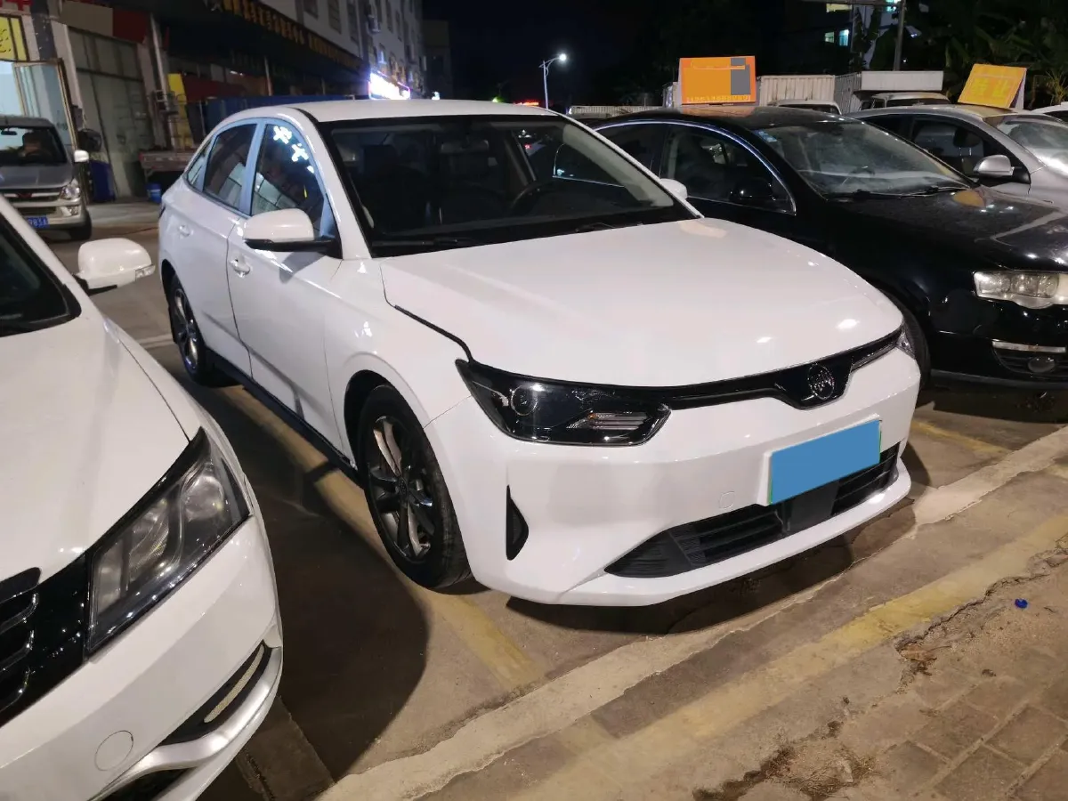 2021 Weltmeister E.5 BEV 49.92KWH,autocango,china used car exporter,china ev exporter,chinese used car exporter,chinese used ev exporter