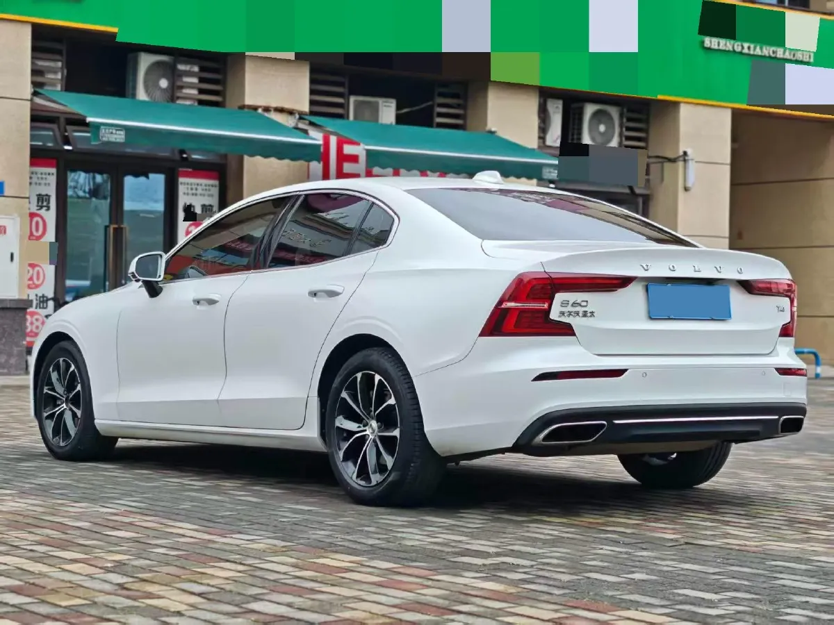 2021 Volvo S60 2.0T 190HP L4 8AT,autocango,china used car exporter,china ev exporter,chinese used car exporter,chinese used ev exporter
