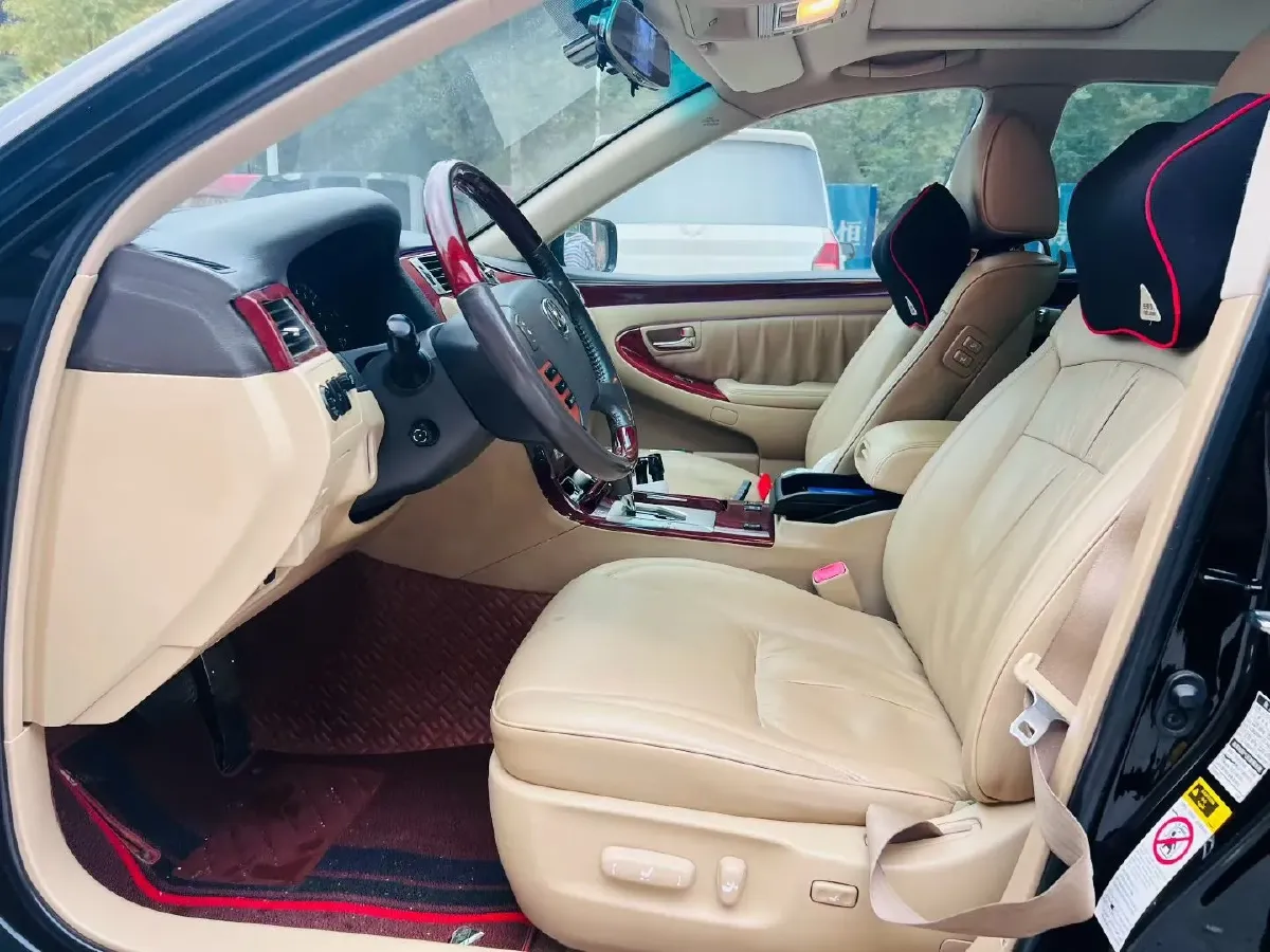 2009 HongQi ShengShi 3.0L 231HP V6 6AT,autocango,china used car exporter,china ev exporter,chinese used car exporter,chinese used ev exporter