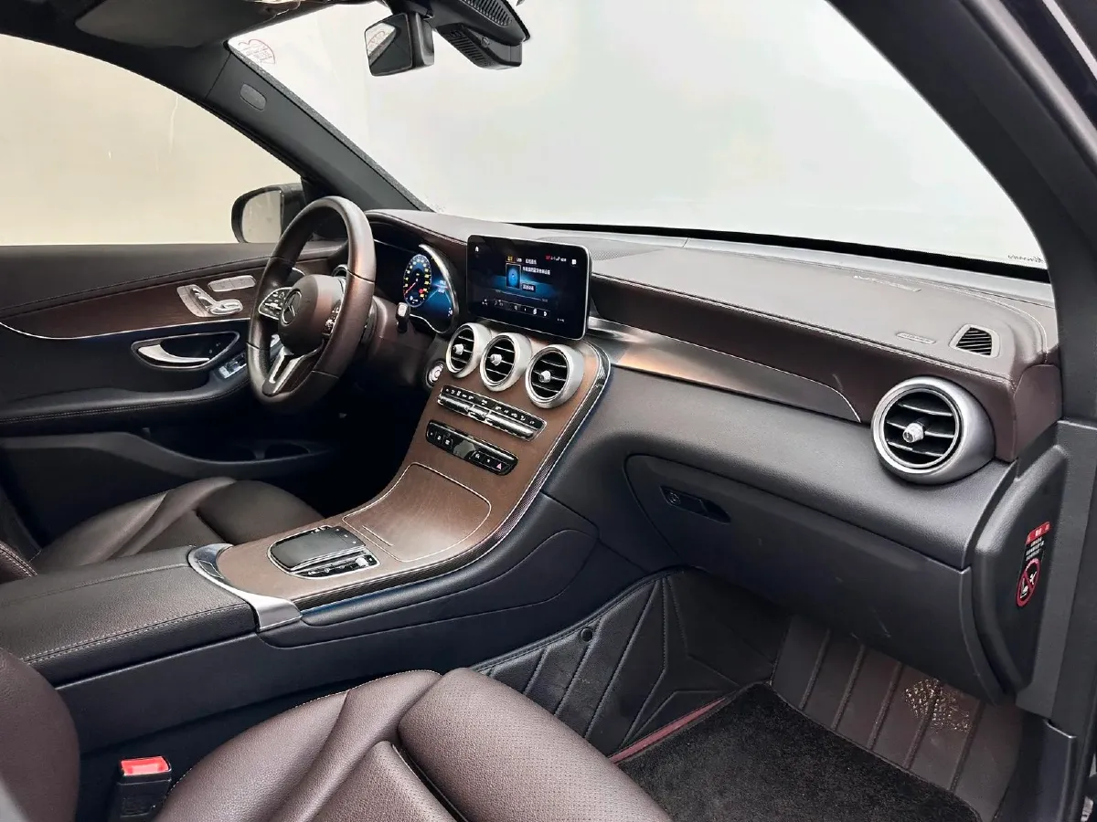 2022 Mercedes-Benz GLC Class 2.0T 258HP L4 9AT,autocango,china used car exporter,china ev exporter,chinese used car exporter,chinese used ev exporter