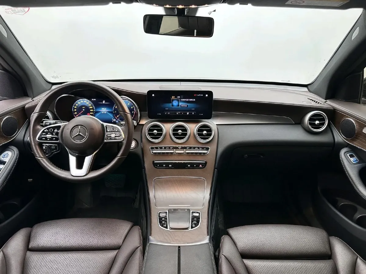 2022 Mercedes-Benz GLC Class 2.0T 258HP L4 9AT,autocango,china used car exporter,china ev exporter,chinese used car exporter,chinese used ev exporter