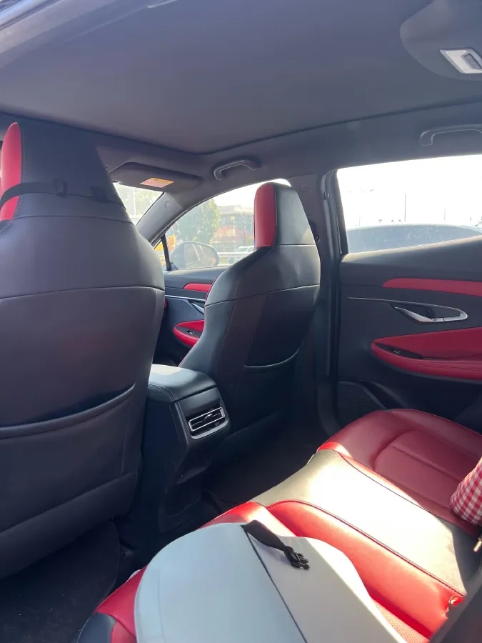 2020 ChangAn UNI-T 1.5T 180HP L4 7DCT,autocango,china used car exporter,china ev exporter,chinese used car exporter,chinese used ev exporter