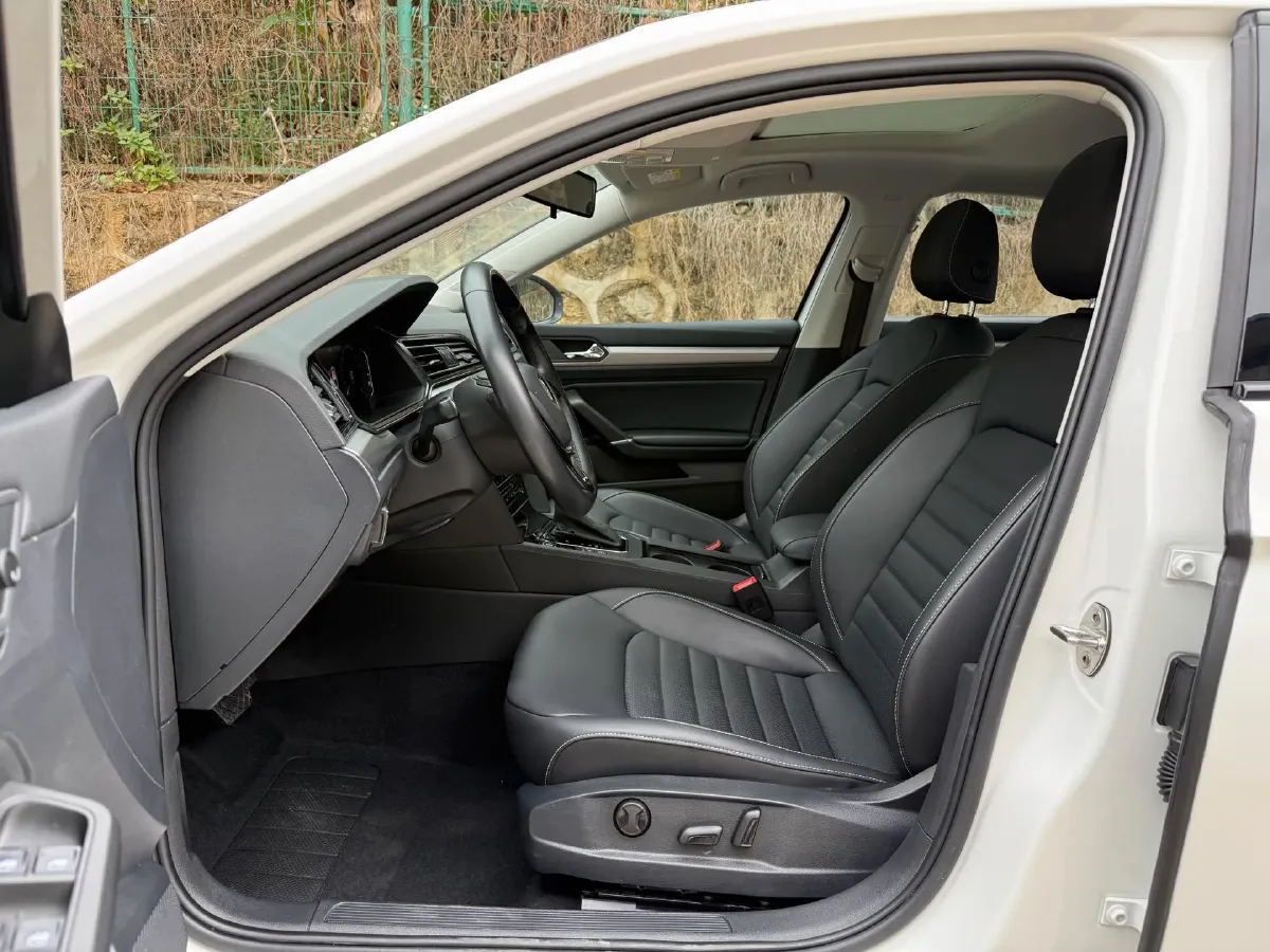 2021 Volkswagen Lamando 1.4T 150HP L4 7DCT,autocango,china used car exporter,china ev exporter,chinese used car exporter,chinese used ev exporter