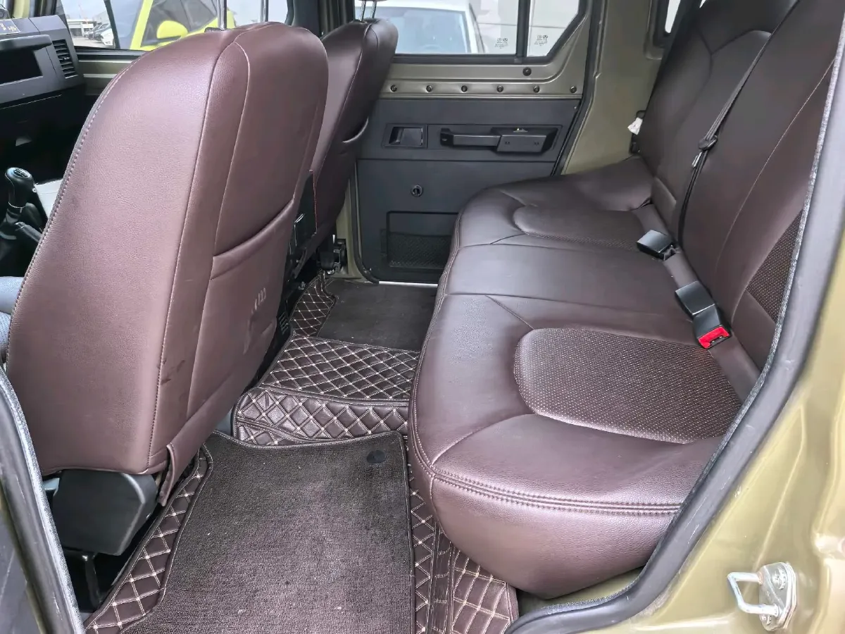 2022 BAW 212 2.0L 144HP L4 5MT,autocango,china used car exporter,china ev exporter,chinese used car exporter,chinese used ev exporter