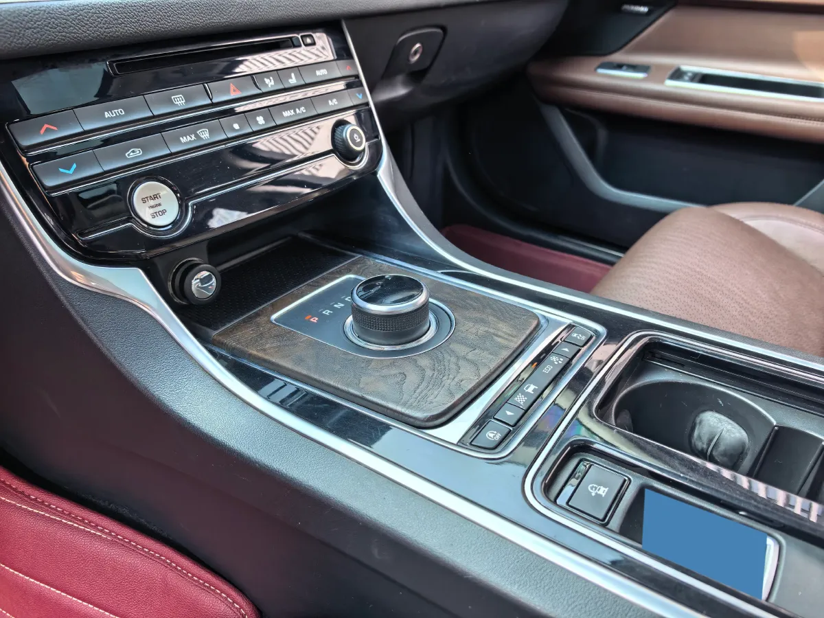 2018 Mercedes-Benz E Class 2.0T 184HP L4 9AT,autocango,china used car exporter,china ev exporter,chinese used car exporter,chinese used ev exporter