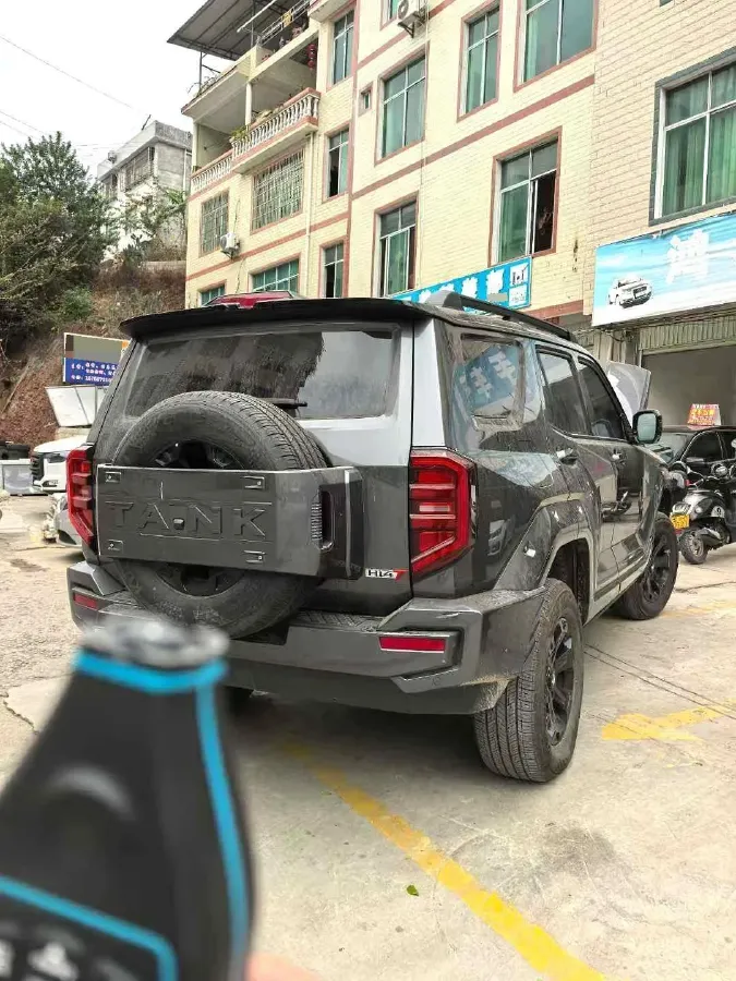 2023 Tank 400 2.0T 252HP L4 9AT PHEV 37.1KWH,autocango,china used car exporter,china ev exporter,chinese used car exporter,chinese used ev exporter