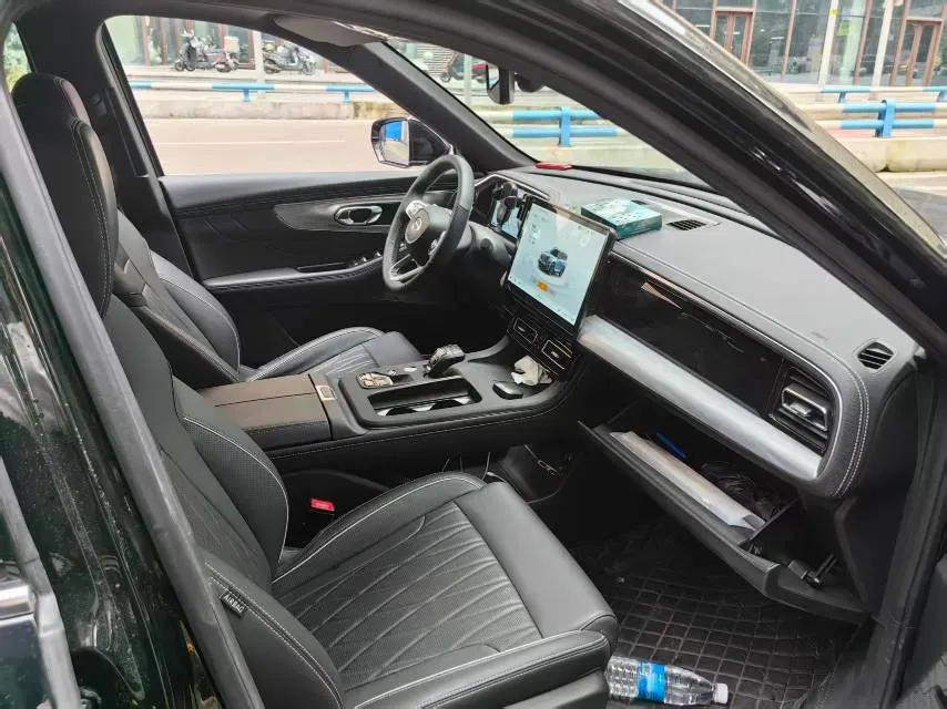 2025 GAC Trumpchi GS8 2.0T 252HP L4 8AT,autocango,china used car exporter,china ev exporter,chinese used car exporter,chinese used ev exporter