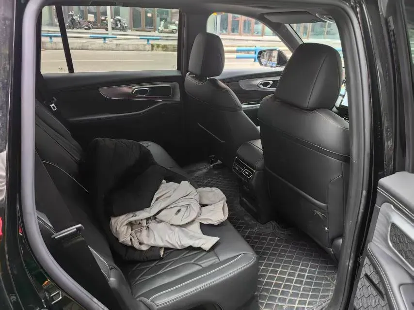 2025 GAC Trumpchi GS8 2.0T 252HP L4 8AT,autocango,china used car exporter,china ev exporter,chinese used car exporter,chinese used ev exporter