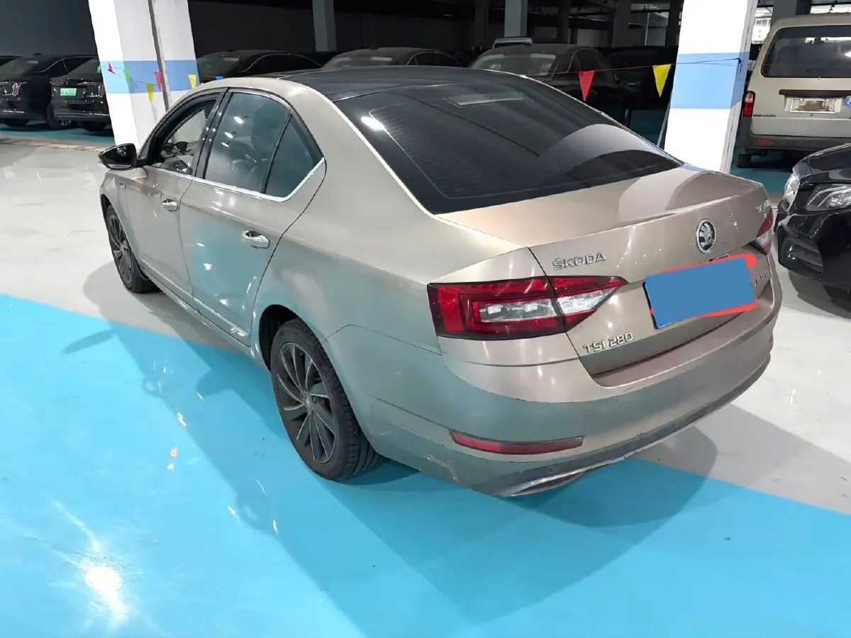 2018 Skoda Octavia 1.4T 150HP L4 7DCT,autocango,china used car exporter,china ev exporter,chinese used car exporter,chinese used ev exporter