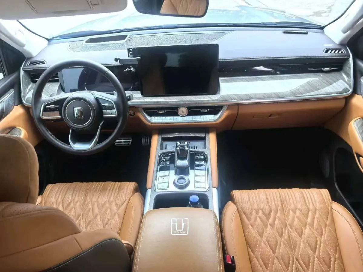 2023 Tank 500 2.0T 252HP L4 9AT PHEV 37.1KWH,autocango,china used car exporter,china ev exporter,chinese used car exporter,chinese used ev exporter