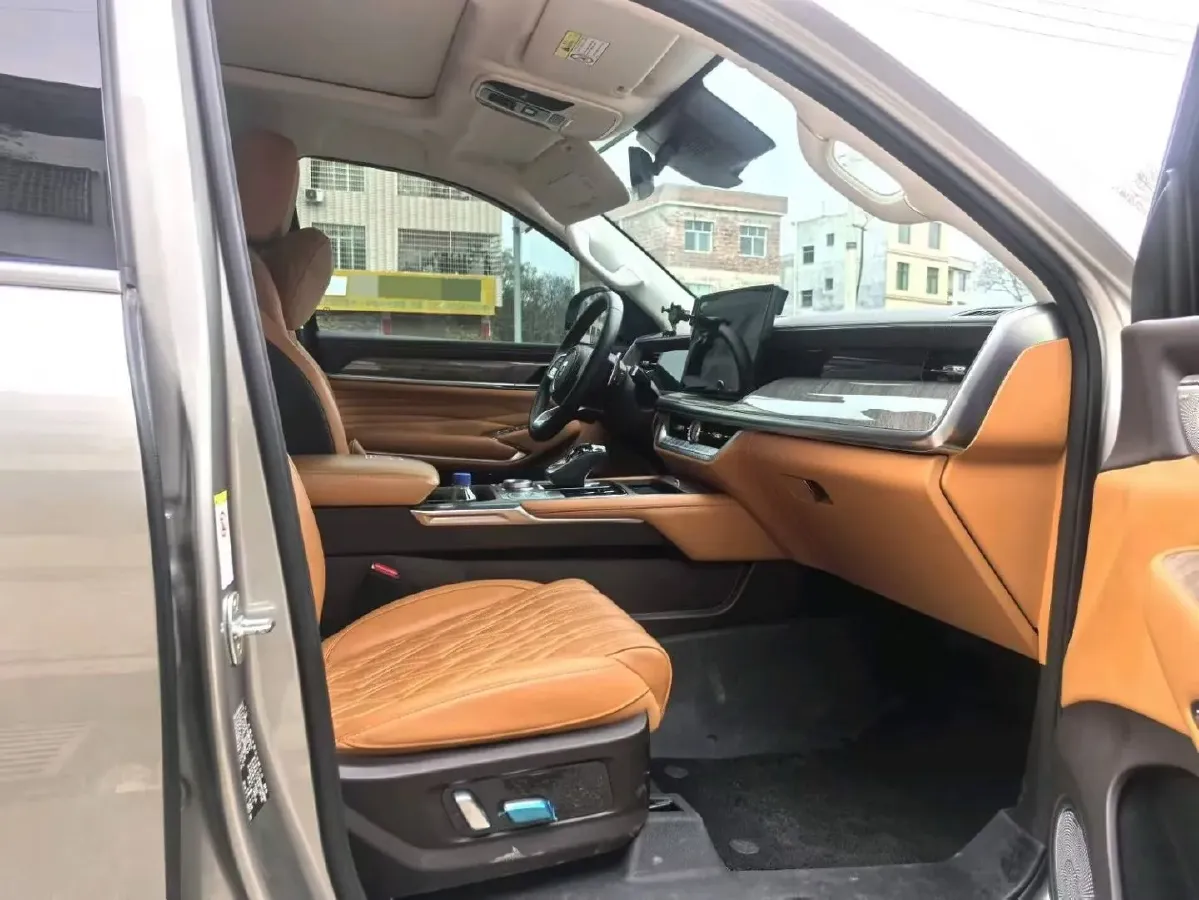 2023 Tank 500 2.0T 252HP L4 9AT PHEV 37.1KWH,autocango,china used car exporter,china ev exporter,chinese used car exporter,chinese used ev exporter