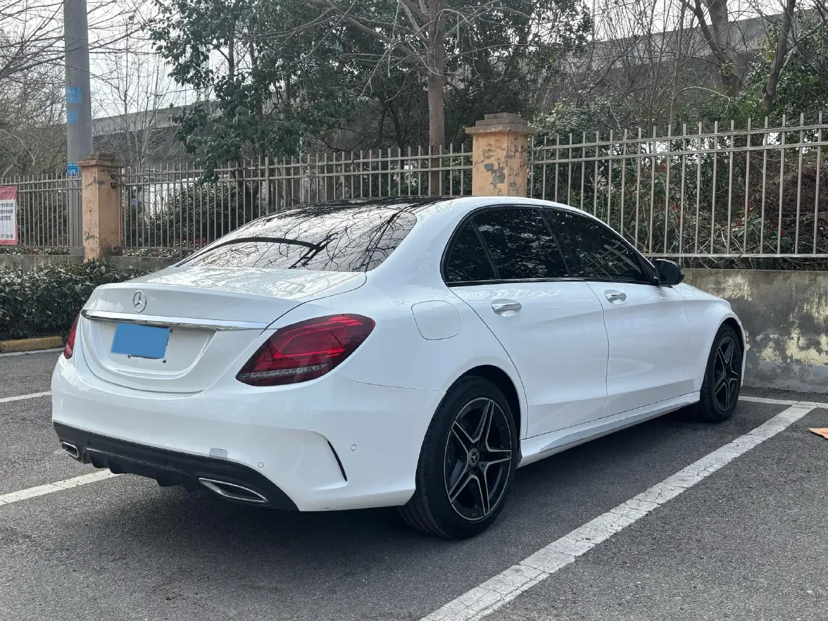 2021 Mercedes-Benz C Class 1.5T 184HP L4 9AT,autocango,china used car exporter,china ev exporter,chinese used car exporter,chinese used ev exporter
