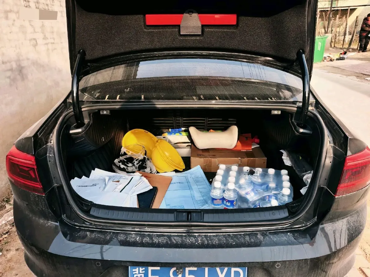 2021 Volkswagen Magotan 2.0T 186HP L4 7DCT,autocango,china used car exporter,china ev exporter,chinese used car exporter,chinese used ev exporter