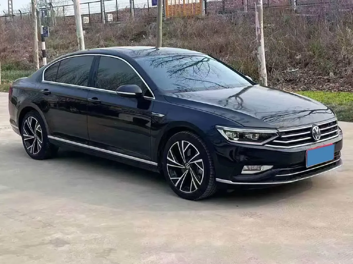 2021 Volkswagen Magotan 2.0T 186HP L4 7DCT,autocango,china used car exporter,china ev exporter,chinese used car exporter,chinese used ev exporter
