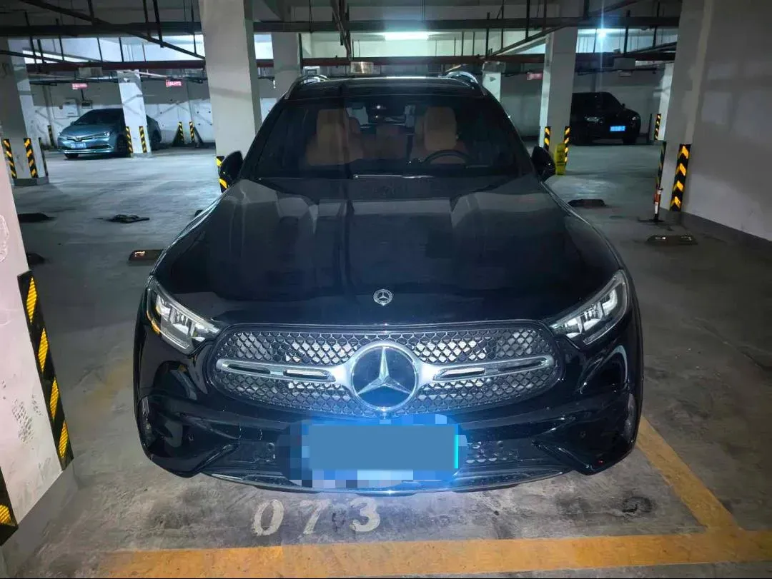 2025 Mercedes-Benz GLC Class 2.0T 204HP L4 9AT,autocango,china used car exporter,china ev exporter,chinese used car exporter,chinese used ev exporter