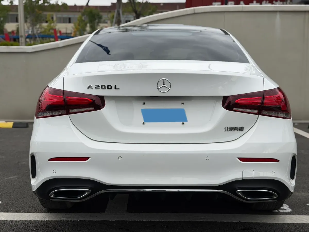 2021 Mercedes-Benz A Class 1.3T 163HP L4 7DCT,autocango,china used car exporter,china ev exporter,chinese used car exporter,chinese used ev exporter