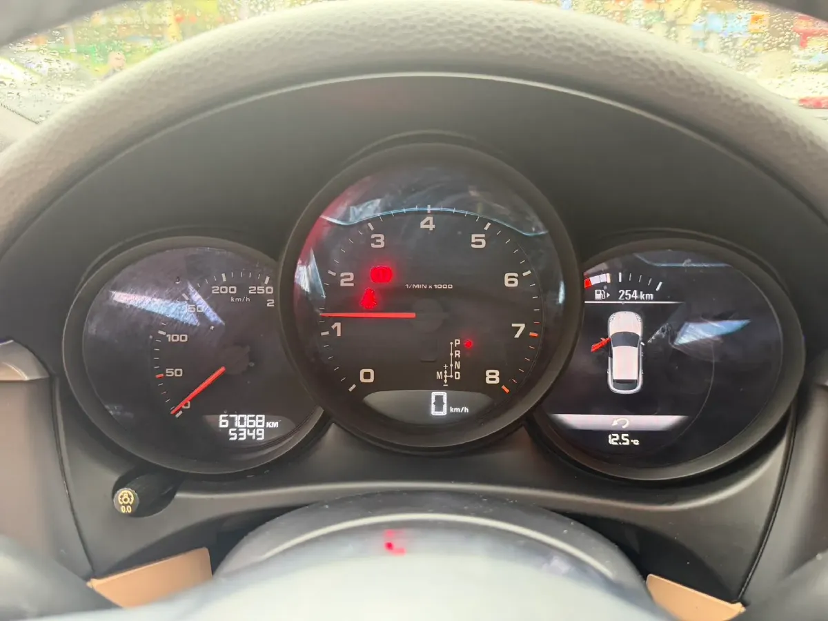 2018 Porsche Macan 2.0T 252HP L4 7DCT,autocango,china used car exporter,china ev exporter,chinese used car exporter,chinese used ev exporter