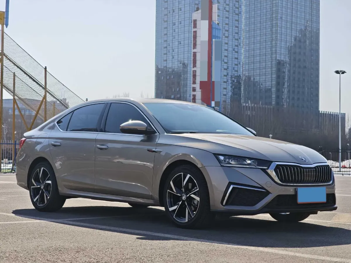 2022 Skoda Octavia 1.4T 150HP L4 7DCT,autocango,china used car exporter,china ev exporter,chinese used car exporter,chinese used ev exporter