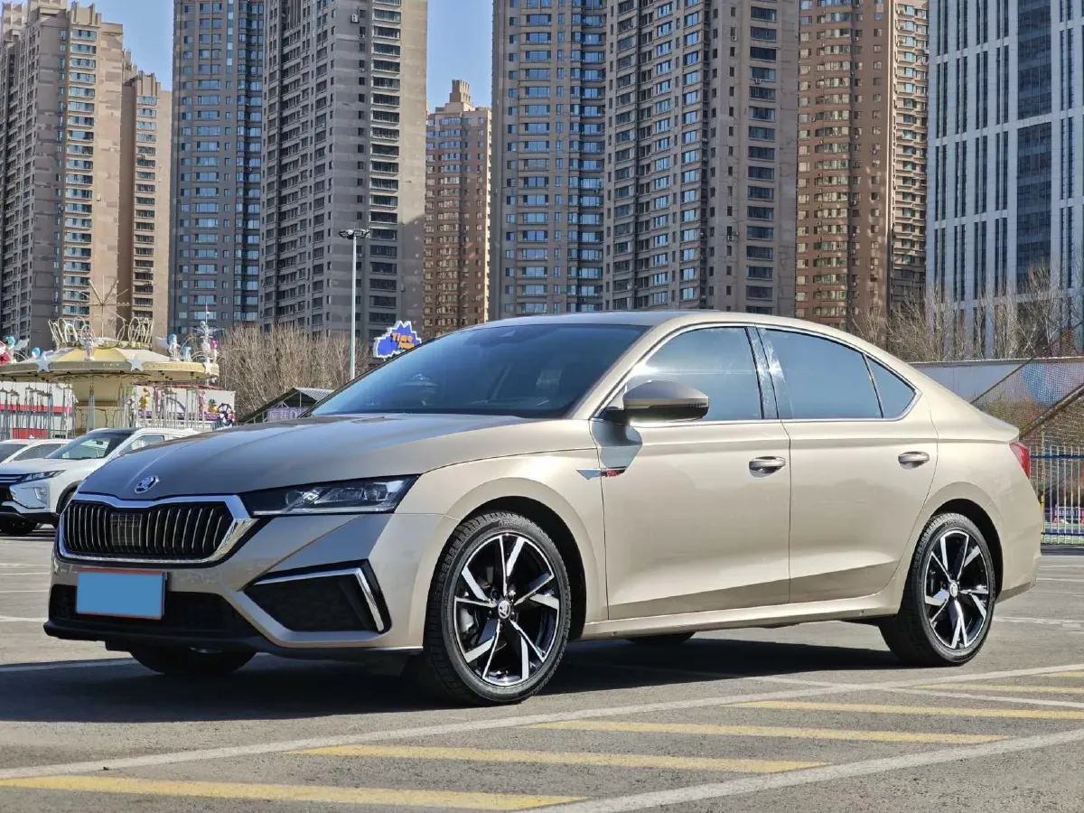 2022 Skoda Octavia 1.4T 150HP L4 7DCT,autocango,china used car exporter,china ev exporter,chinese used car exporter,chinese used ev exporter