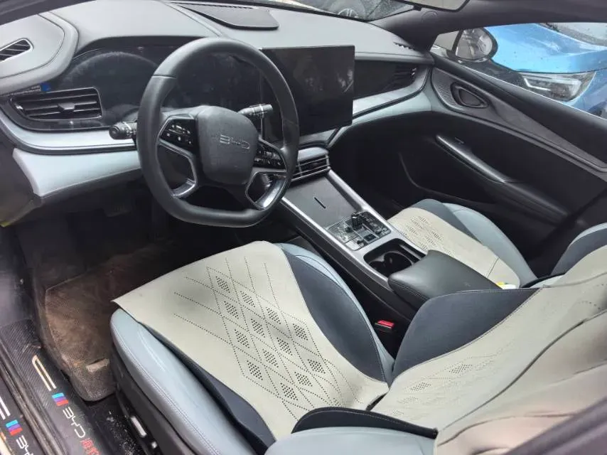 2024 BYD Seal 1.5L 110HP L4 E-CVT PHEV 17.6KWH,autocango,china used car exporter,china ev exporter,chinese used car exporter,chinese used ev exporter