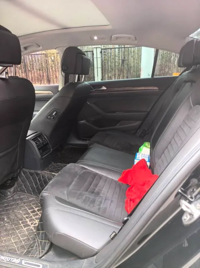 2018 Volkswagen Magotan 1.8T 180HP L4 7DCT,autocango,china used car exporter,china ev exporter,chinese used car exporter,chinese used ev exporter